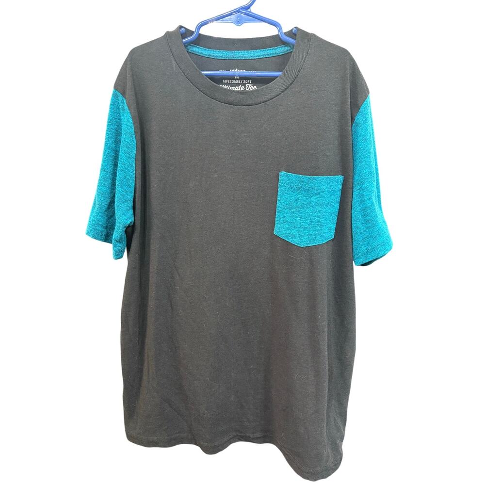 *LAST CHANCE* Black and Teal Pocket SS - Urban Pipeline - L